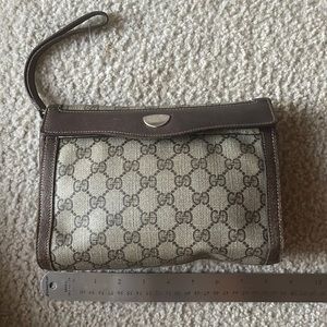 Vintage Gucci clutch